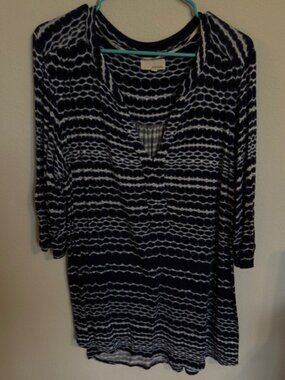Women's navy blue/white tunic top